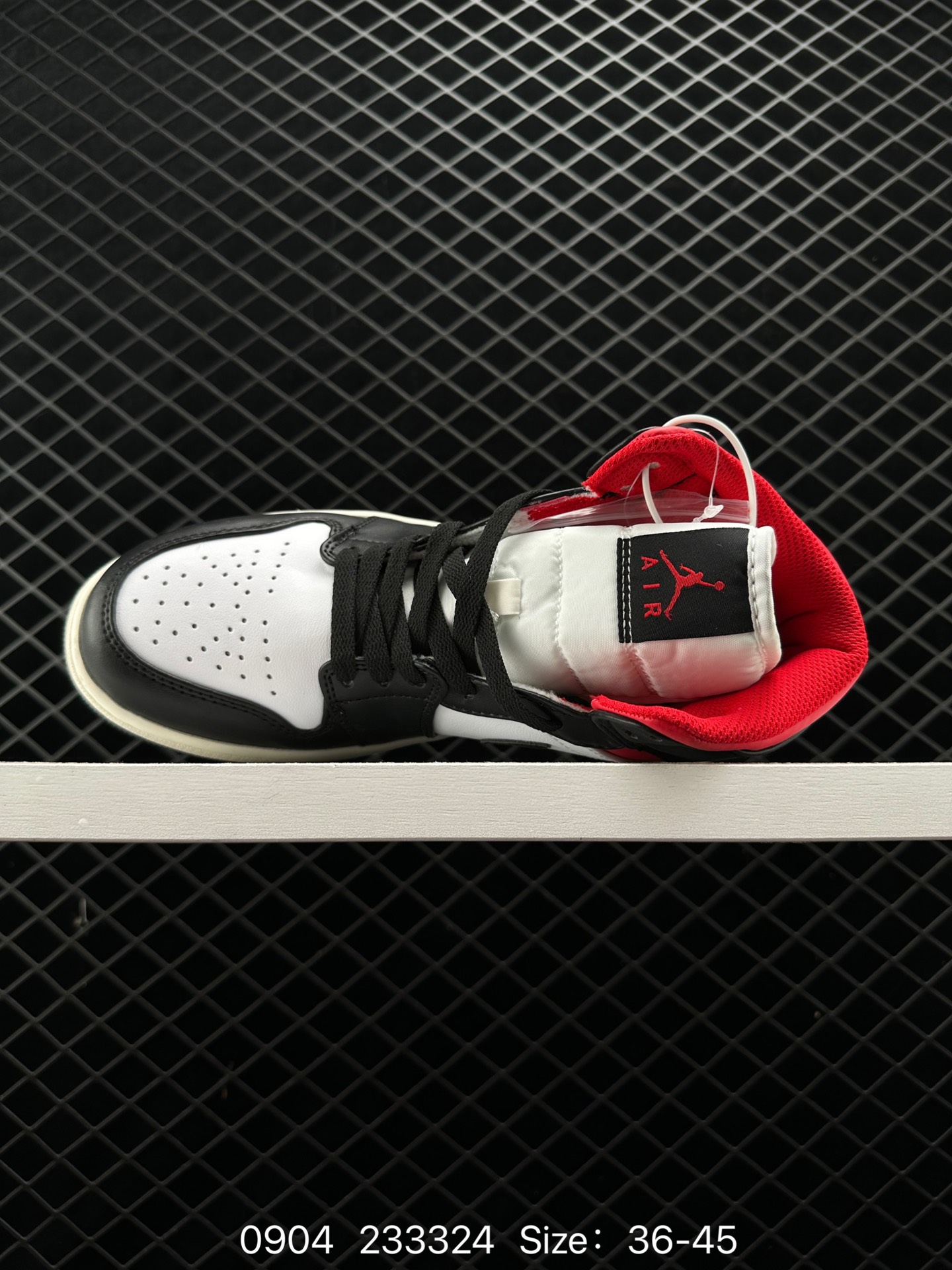 Nike Air Jordan 1 Retro High OG”Black/White“